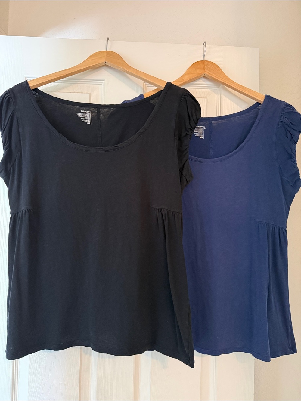 Old Navy 2-pack 100% cotton tees, size Large, 1 black, 1 blue, scoop neck